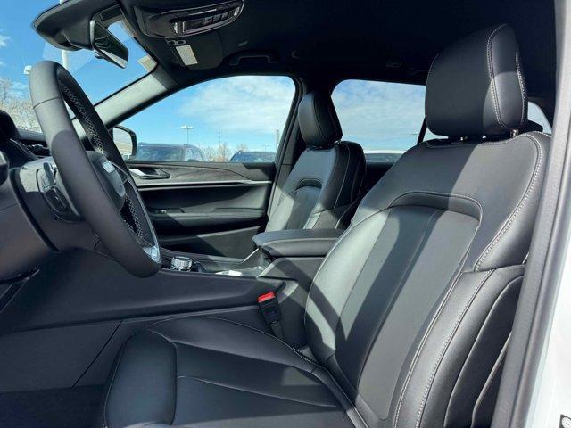 new 2025 Jeep Grand Cherokee car, priced at $46,614
