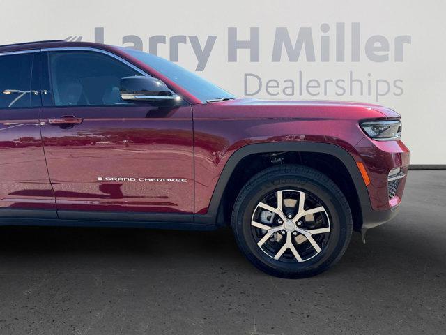 new 2025 Jeep Grand Cherokee car, priced at $43,333