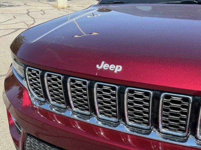 new 2025 Jeep Grand Cherokee car, priced at $43,333