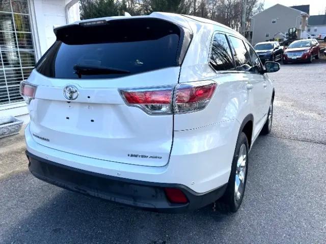 used 2015 Toyota Highlander car, priced at $16,777