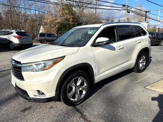used 2015 Toyota Highlander car, priced at $16,777