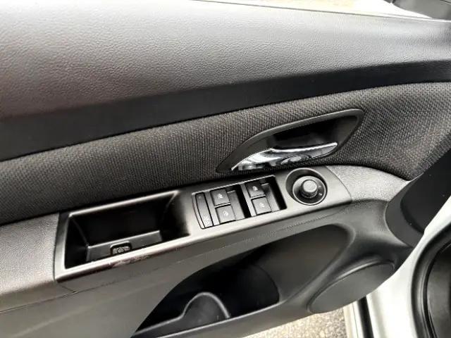used 2014 Chevrolet Cruze car, priced at $7,777
