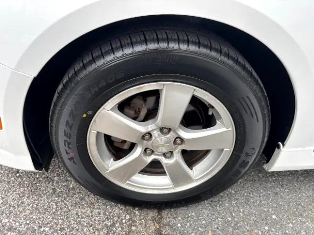 used 2014 Chevrolet Cruze car, priced at $7,777
