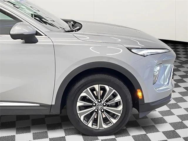 used 2024 Buick Envision car, priced at $25,998