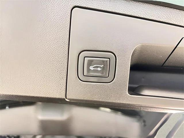 used 2023 Cadillac XT4 car