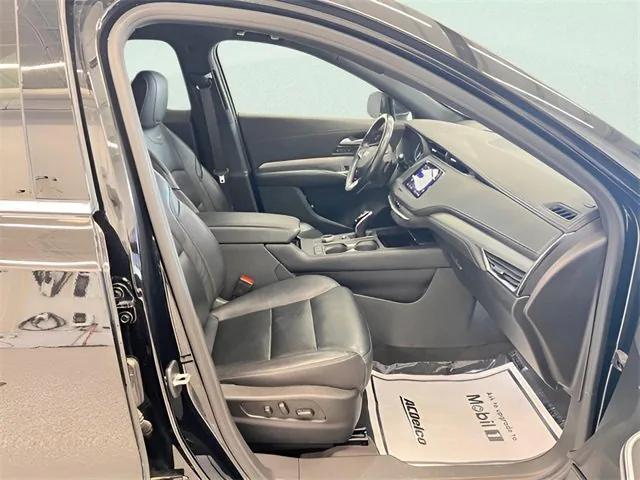 used 2023 Cadillac XT4 car