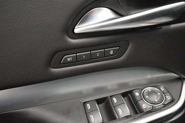 used 2022 Cadillac XT4 car, priced at $30,598