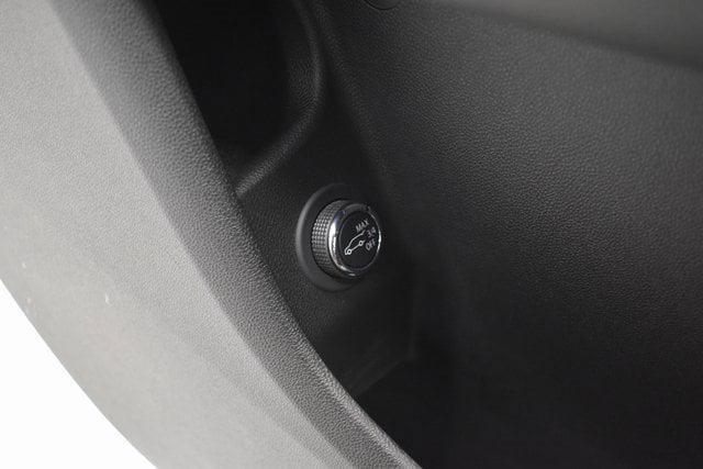 used 2022 Cadillac XT4 car, priced at $30,598