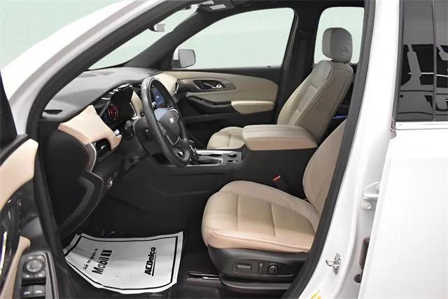 used 2023 Chevrolet Traverse car, priced at $26,998