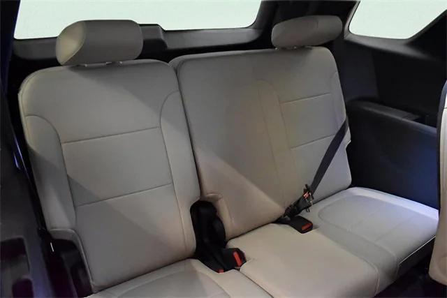used 2023 Chevrolet Traverse car, priced at $26,998