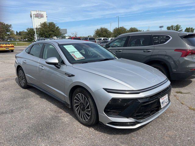 used 2024 Hyundai Sonata Hybrid car, priced at $24,198