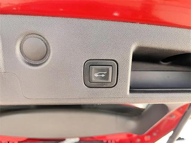 used 2023 Chevrolet Equinox car, priced at $24,198