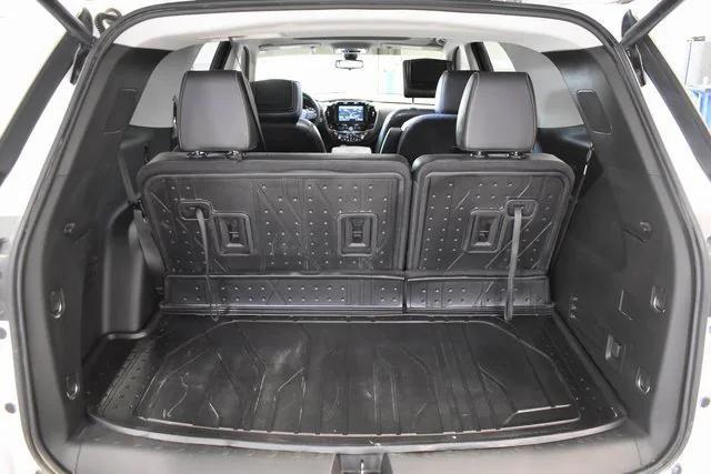 used 2021 Chevrolet Traverse car, priced at $29,798