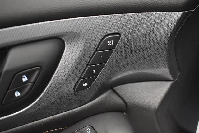 used 2021 Chevrolet Traverse car, priced at $29,798