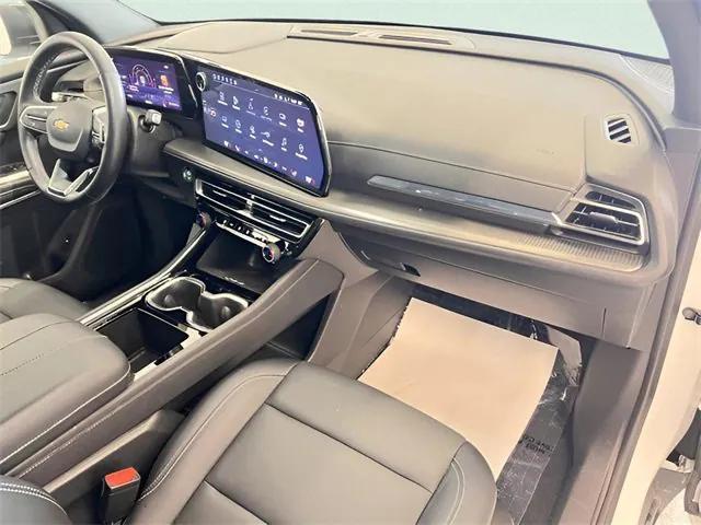 used 2025 Chevrolet Traverse car, priced at $36,498