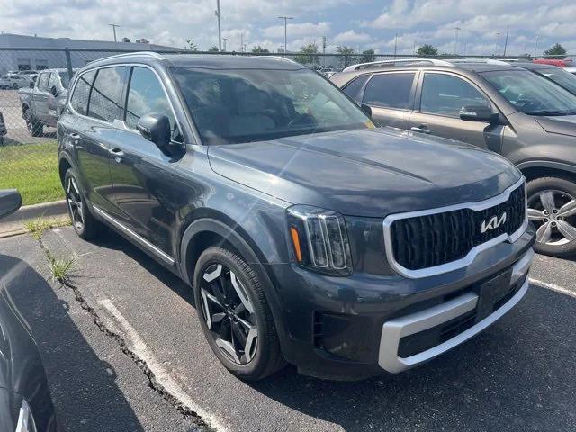 used 2024 Kia Telluride car, priced at $38,498