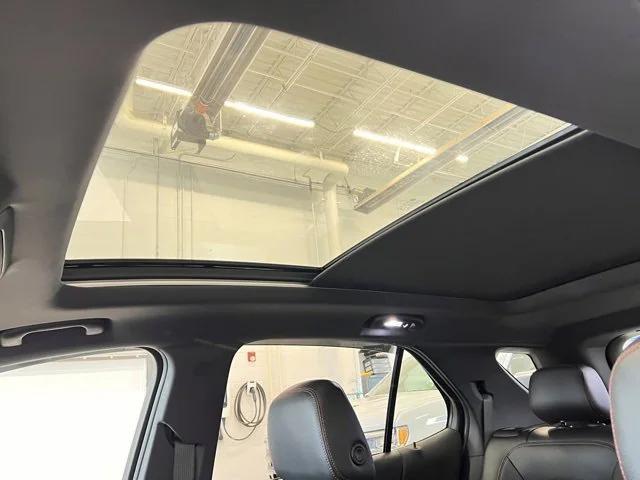 used 2023 Chevrolet Equinox car, priced at $25,398