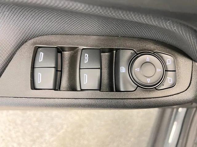 used 2023 Chevrolet Equinox car, priced at $25,398