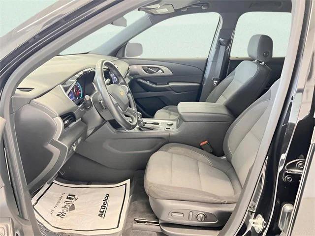 used 2023 Chevrolet Traverse car, priced at $26,498