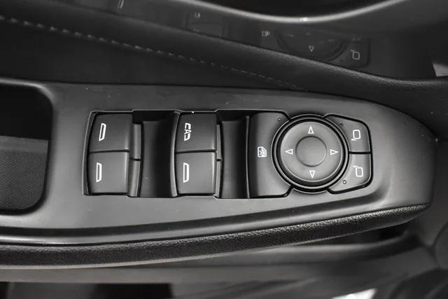 used 2023 Chevrolet Traverse car, priced at $28,998