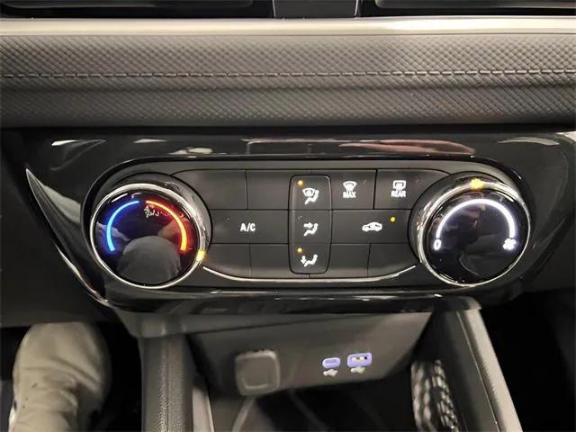 used 2025 Chevrolet TrailBlazer car, priced at $21,498