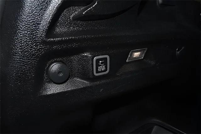 used 2023 Jeep Grand Cherokee L car, priced at $28,998