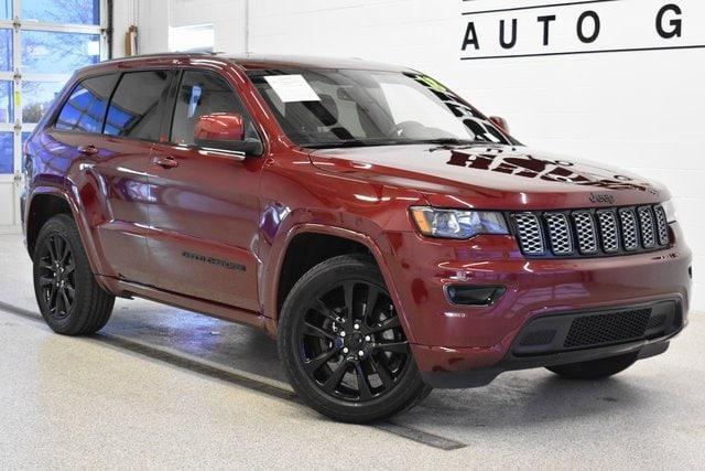 used 2018 Jeep Grand Cherokee car, priced at $19,398