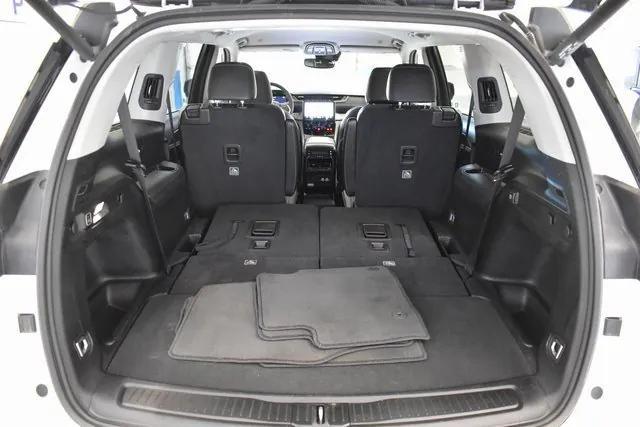used 2023 Jeep Grand Cherokee L car, priced at $29,998