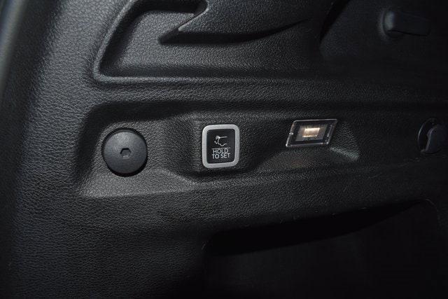 used 2023 Jeep Grand Cherokee L car, priced at $29,998