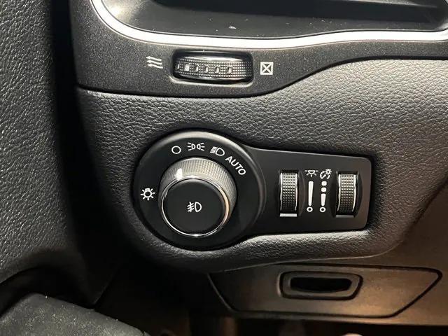 used 2019 Jeep Cherokee car, priced at $19,498
