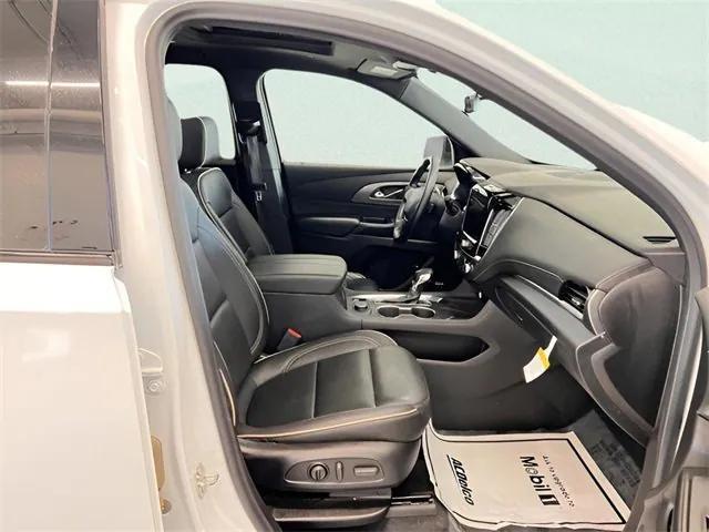 used 2023 Chevrolet Traverse car, priced at $33,798