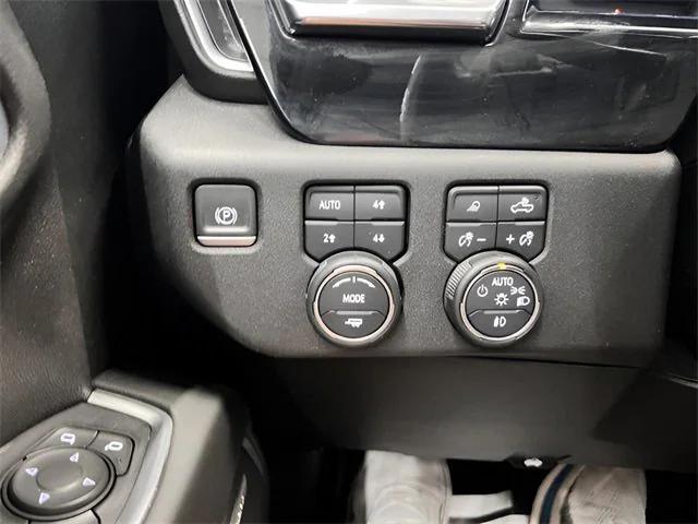 used 2022 Chevrolet Silverado 1500 car, priced at $40,498