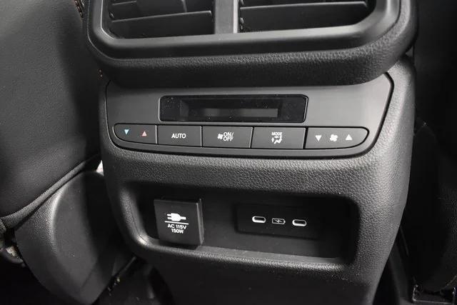 used 2025 Honda Pilot car, priced at $44,998