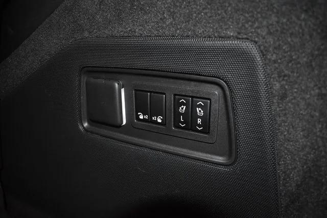 used 2024 Cadillac Escalade car, priced at $133,998