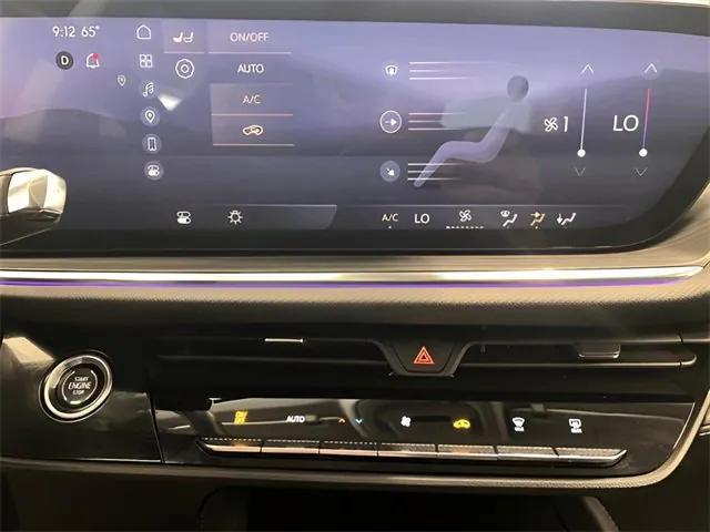 used 2025 Buick Envision car, priced at $28,498