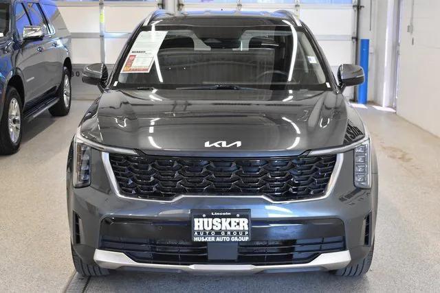 used 2024 Kia Sorento car, priced at $28,998