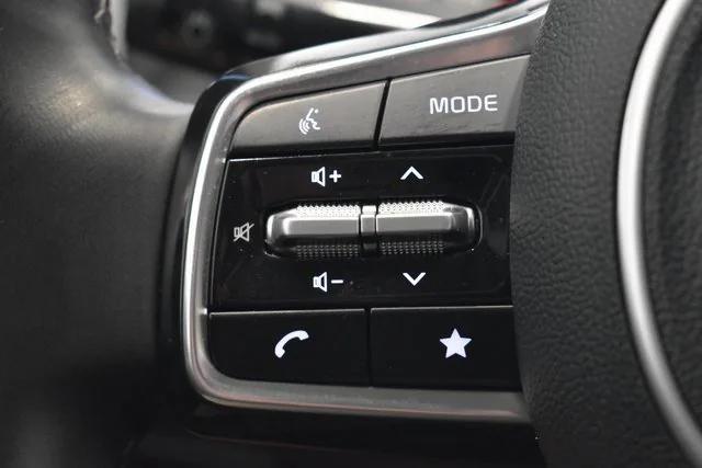 used 2024 Kia Sorento car, priced at $28,998
