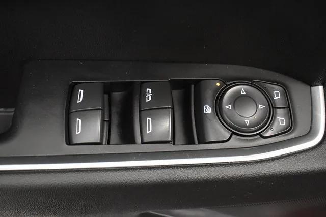 used 2022 Chevrolet Silverado 1500 car, priced at $37,598