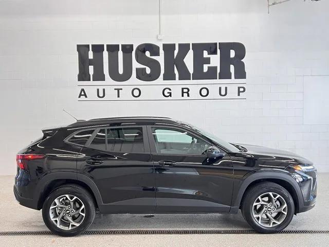 used 2025 Chevrolet Trax car, priced at $20,898