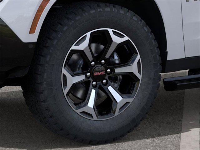 new 2025 GMC Yukon car, priced at $90,940