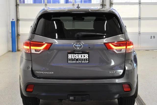 used 2019 Toyota Highlander car, priced at $26,498