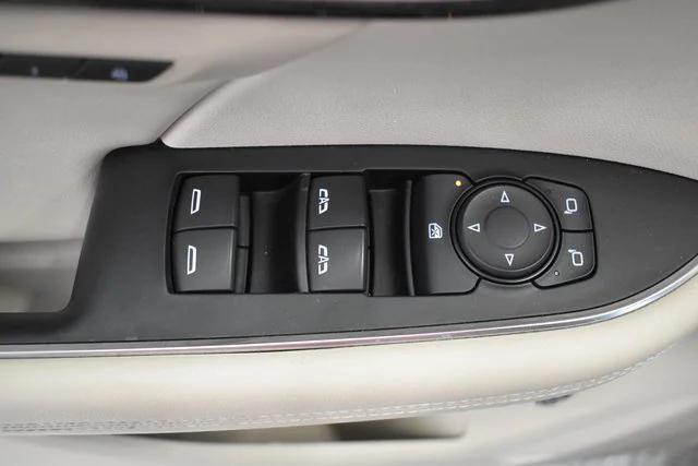 used 2023 Buick Envision car, priced at $22,798