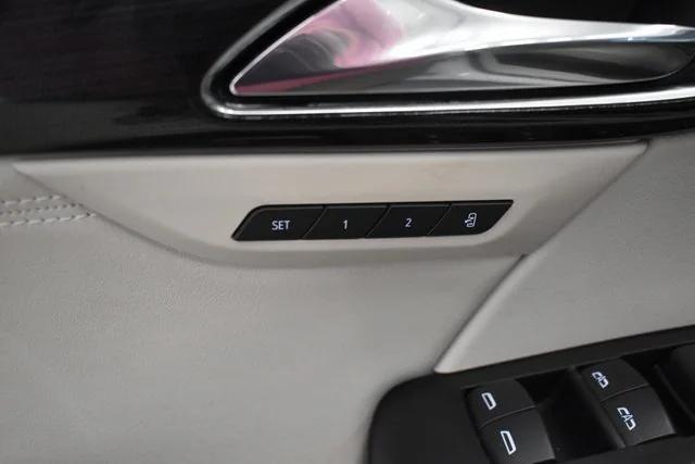 used 2023 Buick Envision car, priced at $22,798