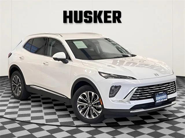 used 2025 Buick Envision car, priced at $27,198