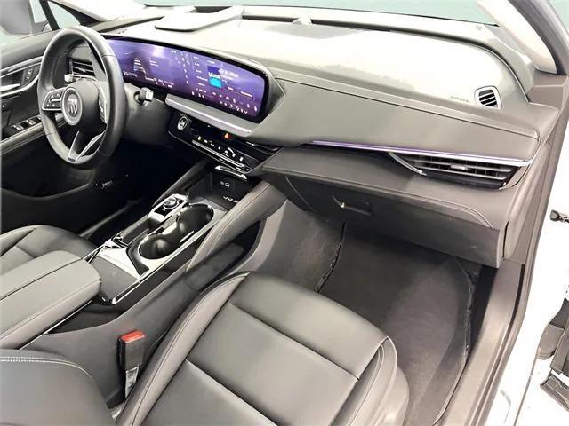 used 2025 Buick Envision car, priced at $27,198