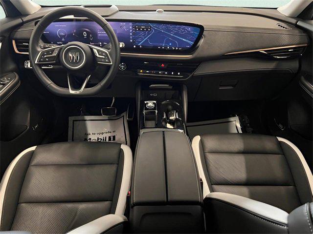 used 2025 Buick Envision car, priced at $28,798