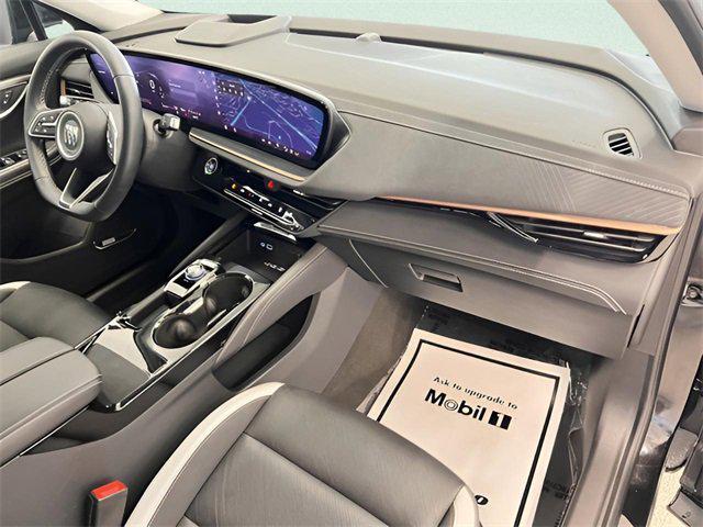used 2025 Buick Envision car, priced at $28,798