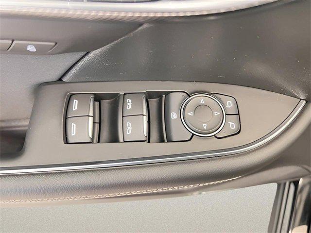 used 2025 Buick Envision car, priced at $28,798