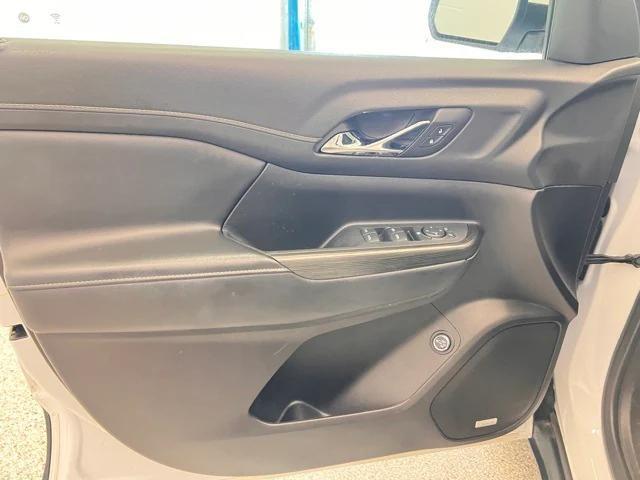 used 2023 GMC Acadia car, priced at $24,498