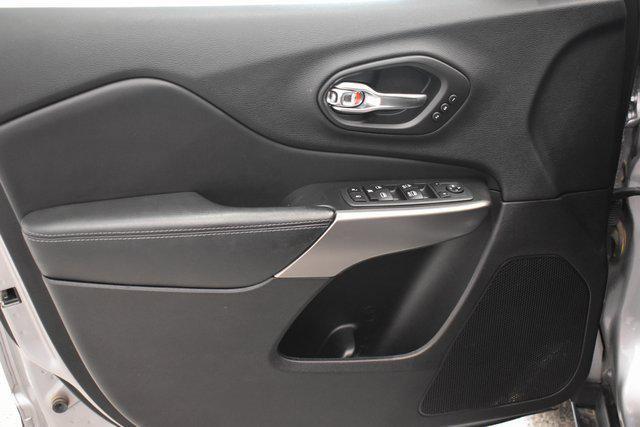 used 2020 Jeep Cherokee car, priced at $18,298
